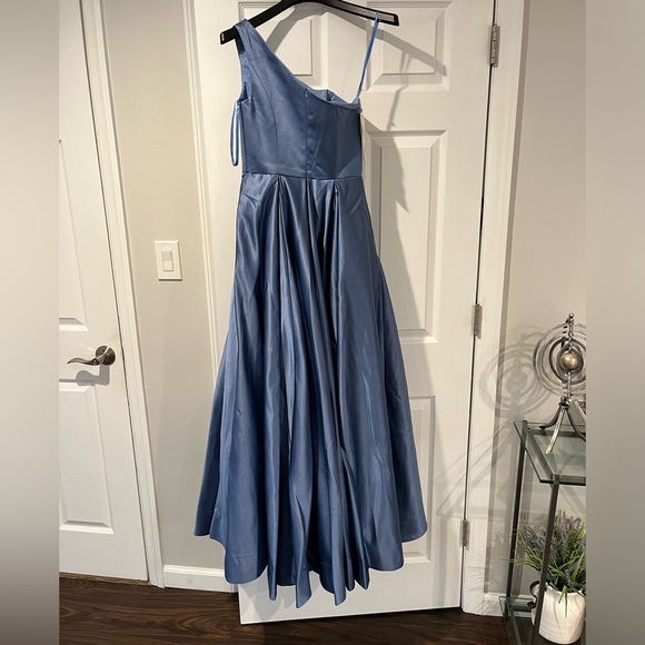 NEW! HEBEOS A-Line/Princess Satin Ruffles One-Shoulder Floor-Length Dress  size 4